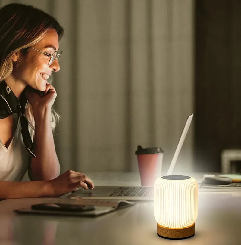Lámpara de noche LED con control táctil – Luz de escritorio USB portátil para dormitorio, sala de estar y camping