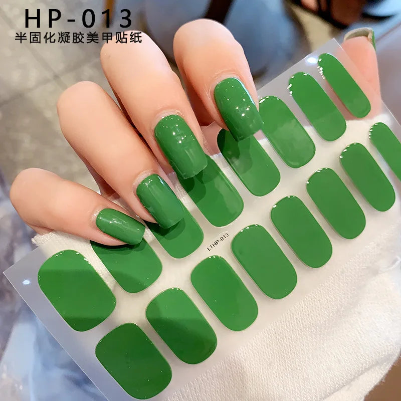 Uñas en gel semicurado UV – 16 tiras adhesivas 5D de larga duración, acabado profesional