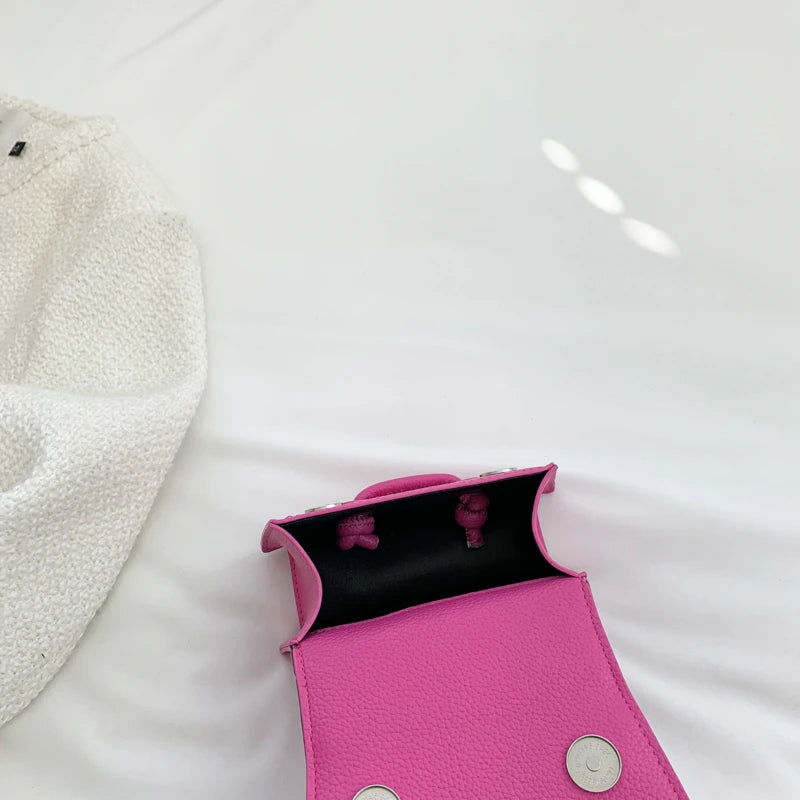 Mini bolso cruzado de diseño – Bandolera elegante en cuero sintético