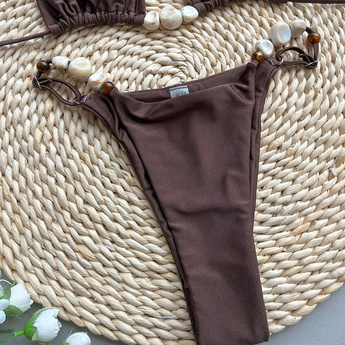 Bikini verde oliva con cuentas decorativas – Top triangular y braguita brasileña para mujer